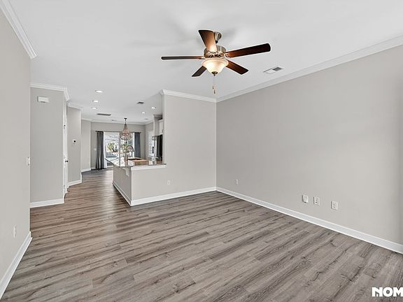 3rd image of 121 White Stone Pl