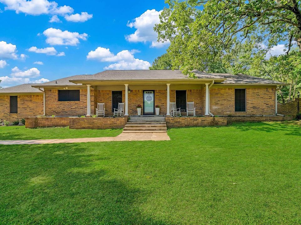 1st image of 176 Golf Rd