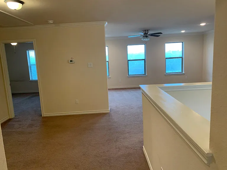 2361 Novin Dr — Photo 20