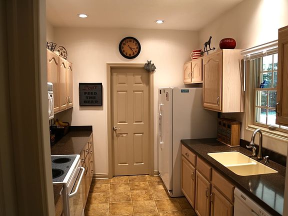 5th image of 5722 N Pathways Dr