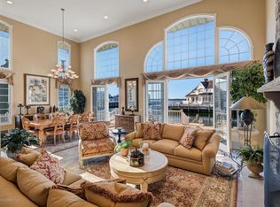 201 Squan Beach Dr, Mantoloking, NJ 08738