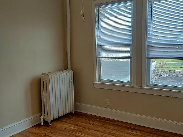 1107 N Ohio Ave — Photo 10