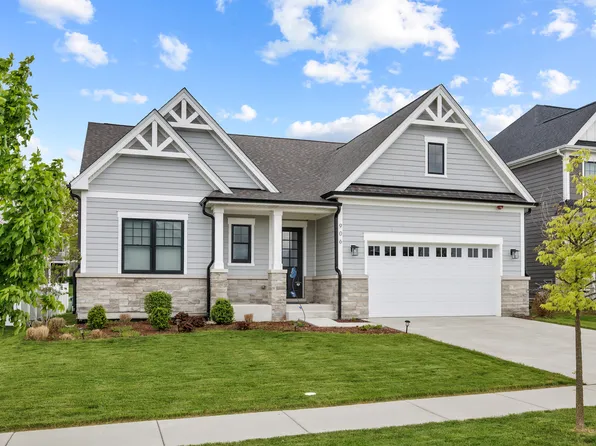 906 Cartwright Ln, Schaumburg, IL 60193