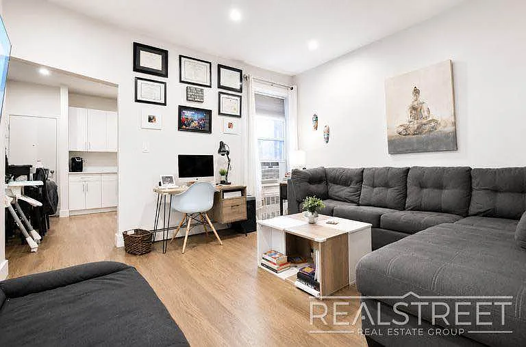 Building Photo - 863 Knickerbocker Ave #2F