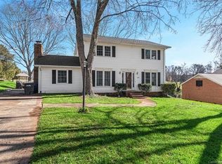 708 Old Farm Rd, Statesville, NC 28625