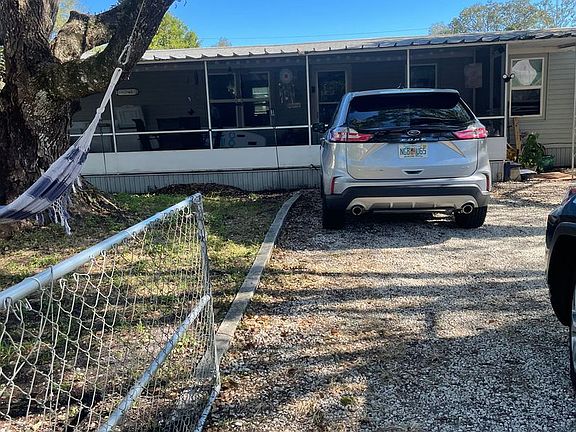 2nd image of 631 N Winter Park Dr