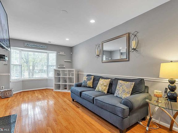 5th image of 16289 Taconic Cir #91B