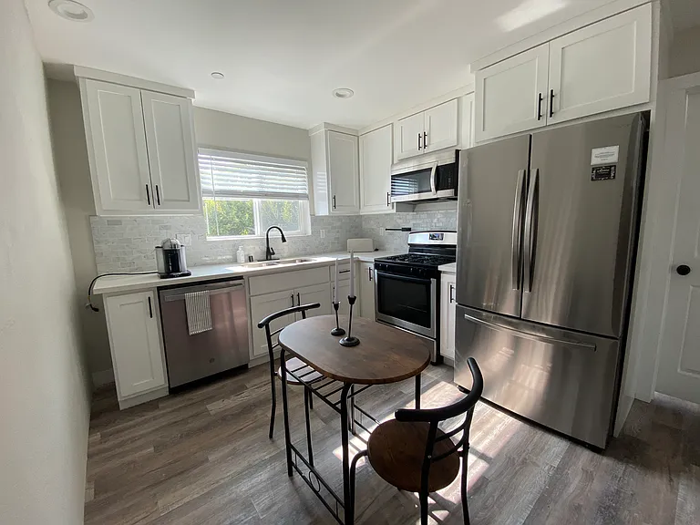 1031 N Cummings St #2 — Photo 4
