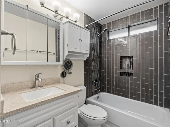 3491 N ARIZONA Avenue #71, Chandler, AZ 85225