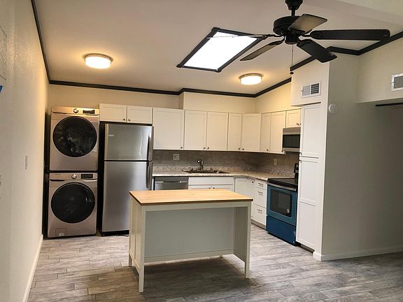 Kitchen (all new stainless steel appliances)