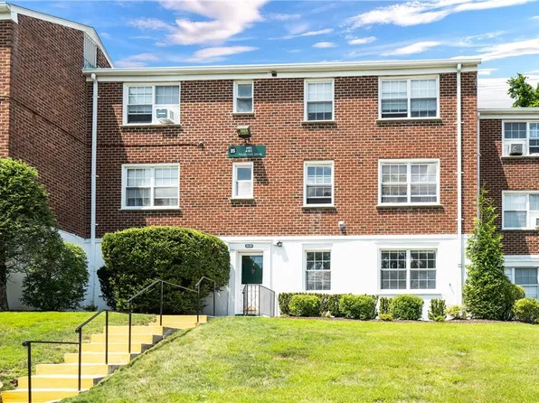 35 Fieldstone Drive #B1, Hartsdale, NY 10530