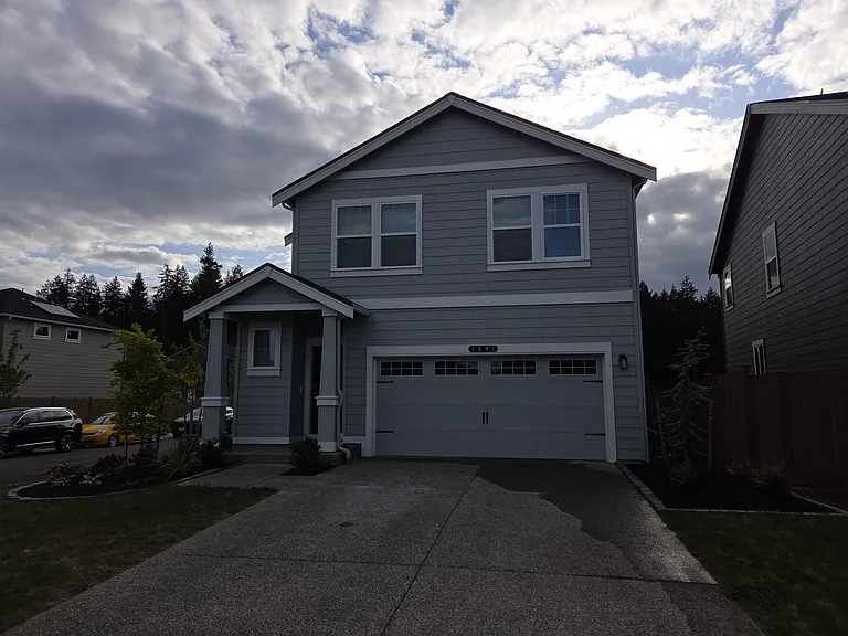 1561 SW Fielder Pl — Photo 1