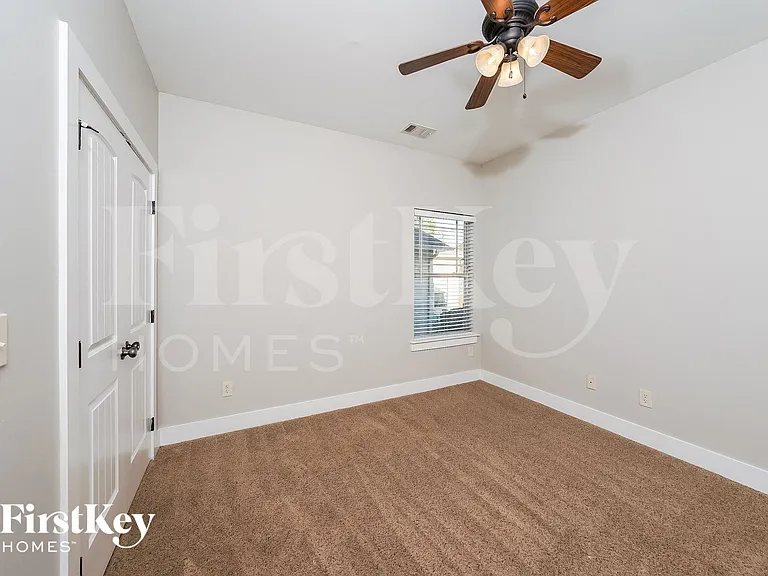 2044 Highview Way — Photo 12