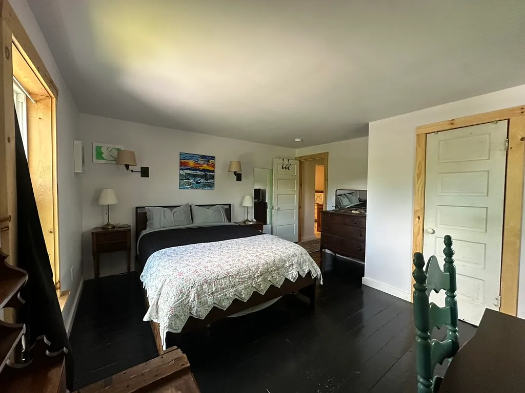 3 bed, 1587 sqft, $2,905 — Photo 3