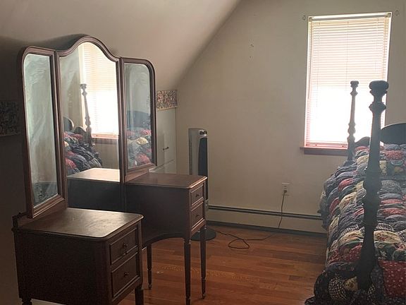5th image of 103 Wintergreen Dr