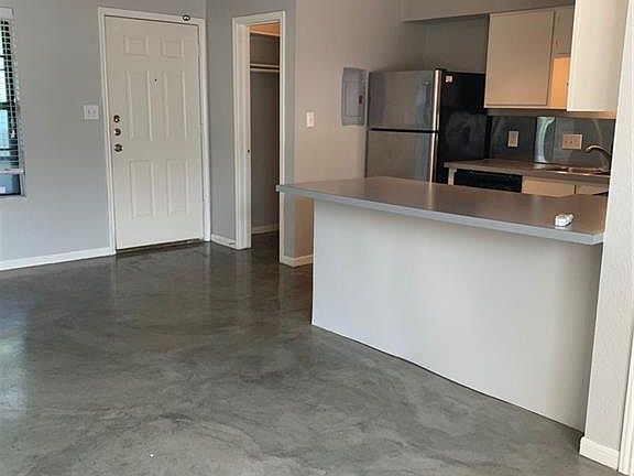 4th image of 1013 W 23rd St APT 101