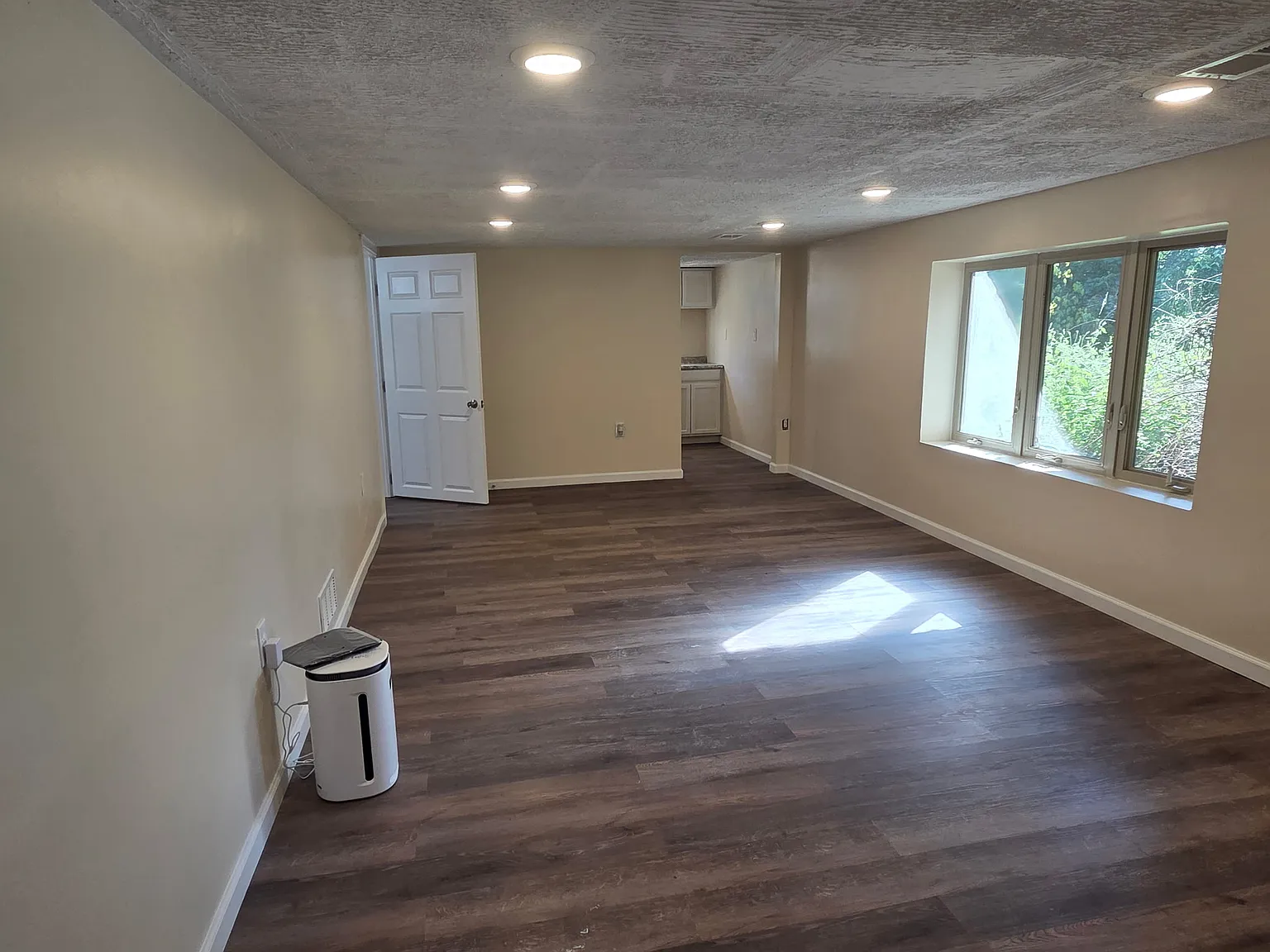 1 bed, 500 sqft, $1,040 — Photo 3