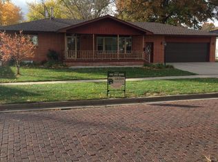 515 N Beaver Ave, York, NE 68467