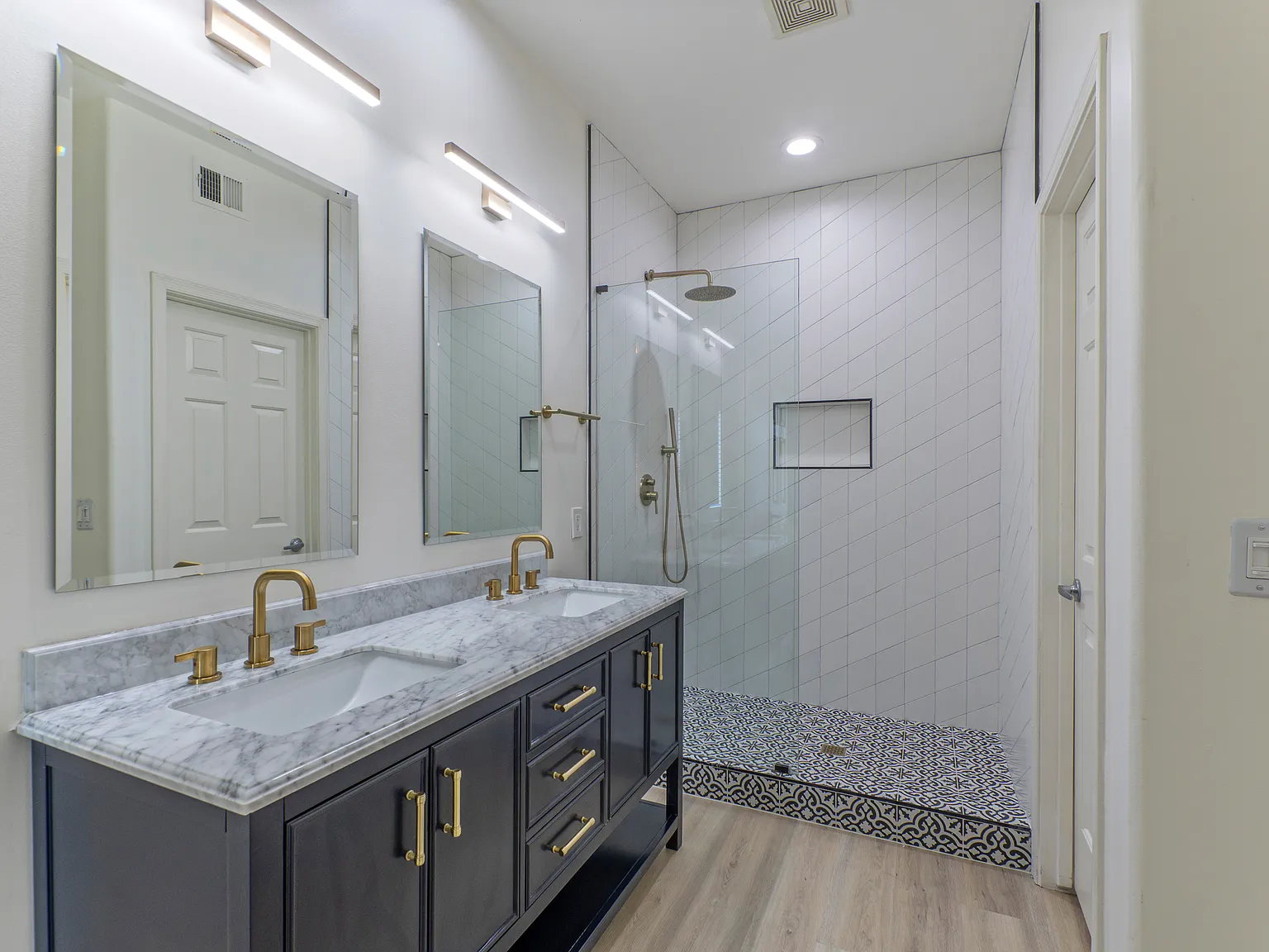 2 bed, 1413 sqft, $2,500 — Photo 2
