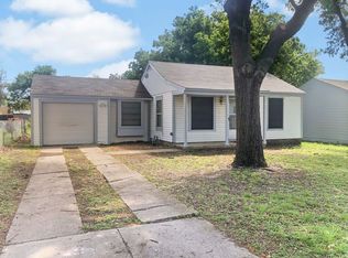 114 N Redford Ln, White Settlement, TX 76108