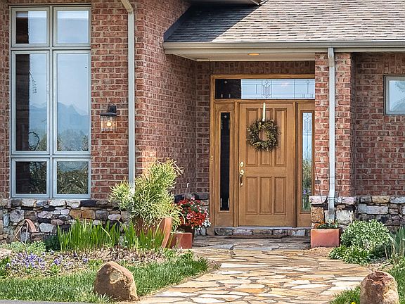 4th image of 185 Wild Rose Way