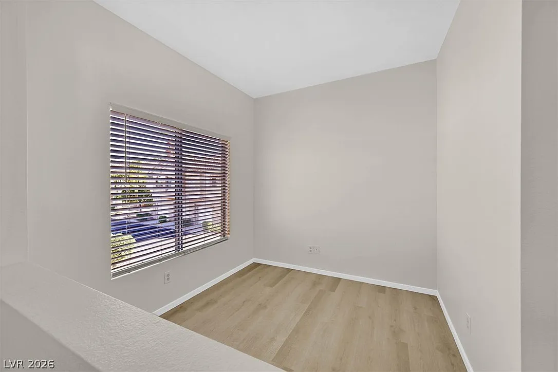 1 bed, 1.0 bath, 824 sqft, $1,299 — Photo 4