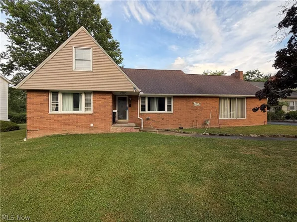26314 N Woodland Rd, Beachwood, OH 44122