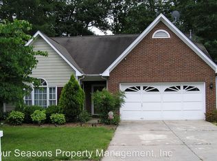 7422 Trotter Rd, Charlotte, NC 28216