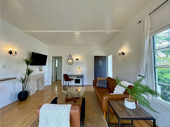 4th image of 854 4th St APT C