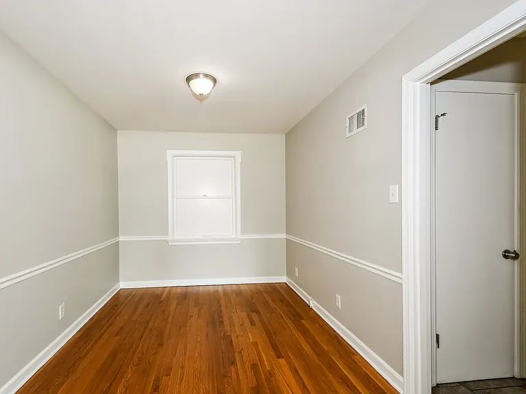 1249 Waldorf Dr — Photo 6