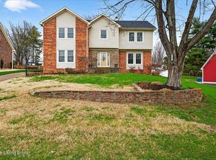 3721 W Locust Cir, Prospect, KY 40059