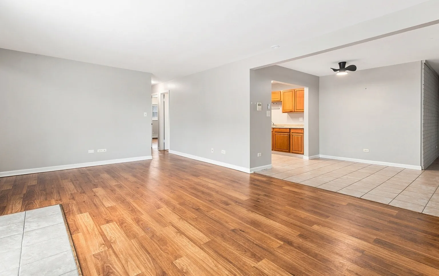 2 bed, 1.5 bath, 1070 sqft, $2,175 — Photo 3