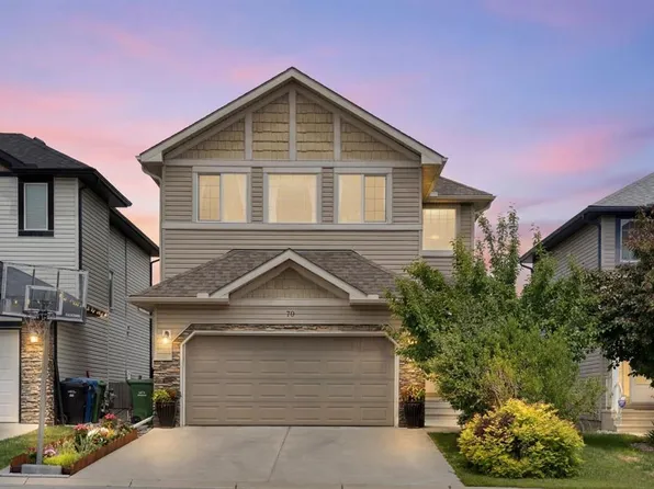 70 S Everwoods Park SW, Calgary, AB T2Y 0G3