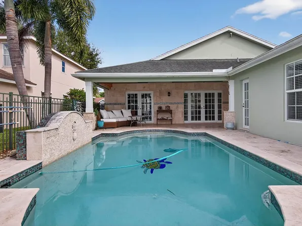 9121 Paragon Way, Boynton Beach, FL 33472