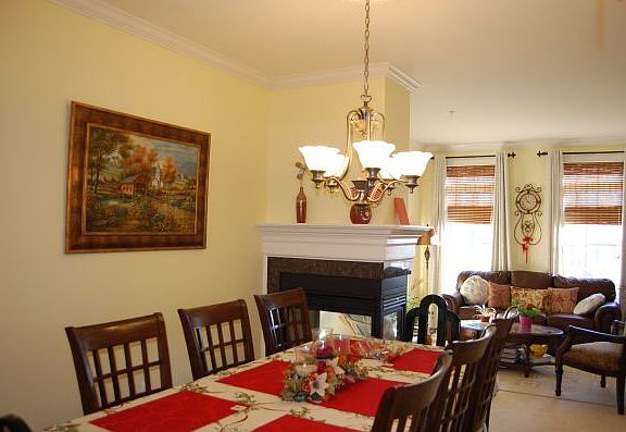formal dinning room