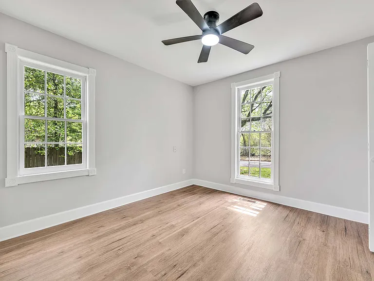 3027 Cora Ave — Photo 17
