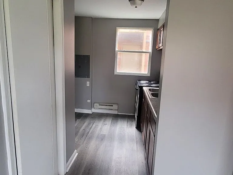 1794 Gault St — Photo 10
