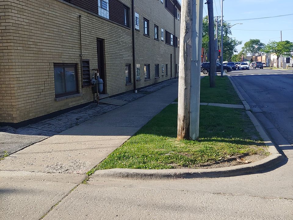 1st image of 7317 Roosevelt Rd #B1