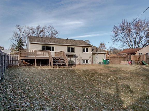 5th image of 1809 Laramie Trl N
