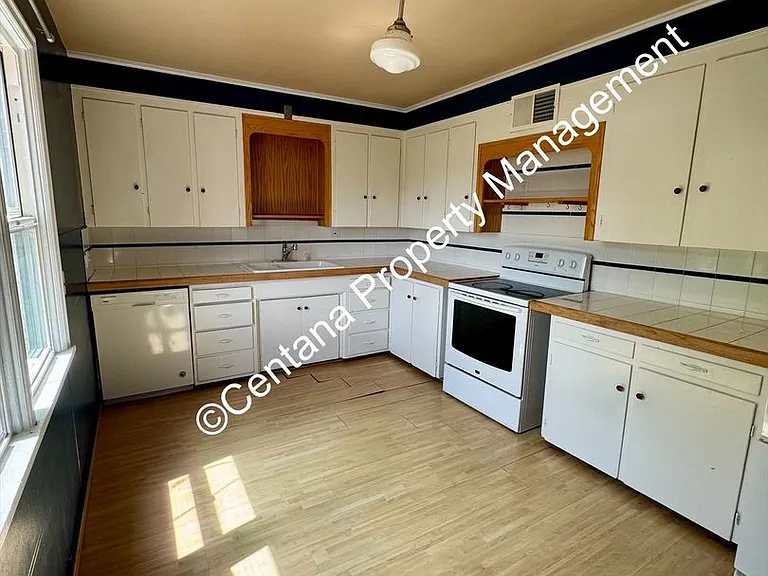 800 W Galena St — Photo 21
