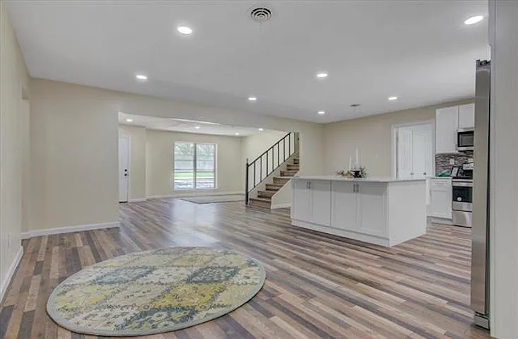 4327 McFarland Cir — Photo 6