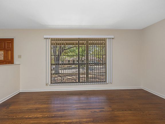 5th image of 619 Coronet St