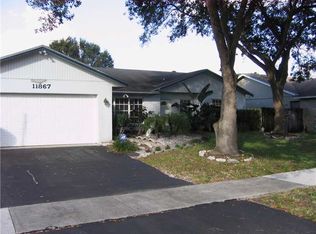 11867 SW 59th Ct, Cooper City, FL 33330