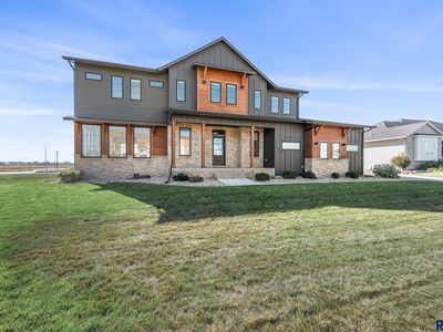 8313 S Timber Oak Pl, Sioux Falls, SD, 57108