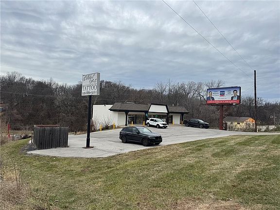 2nd image of 2900 S M 291 Hwy