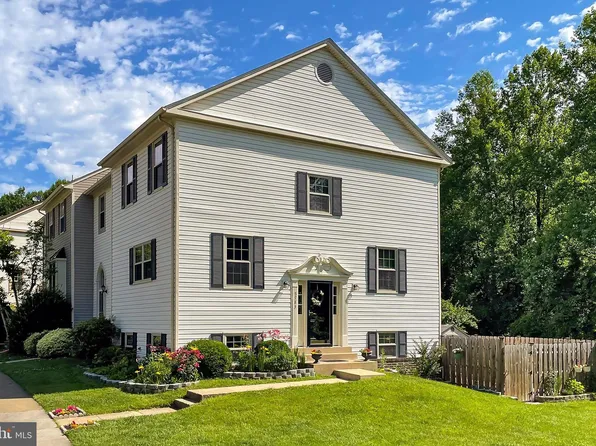 5783 Burke Towne Ct, Burke, VA 22015