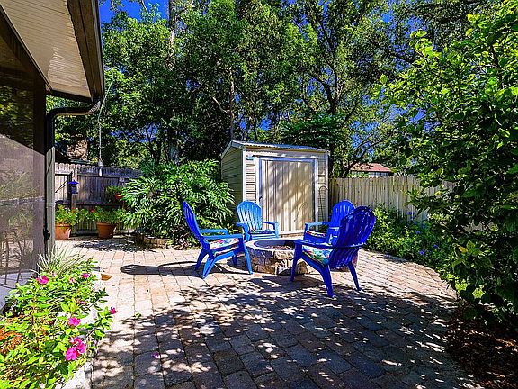 2nd image of 1117 Parkside Dr