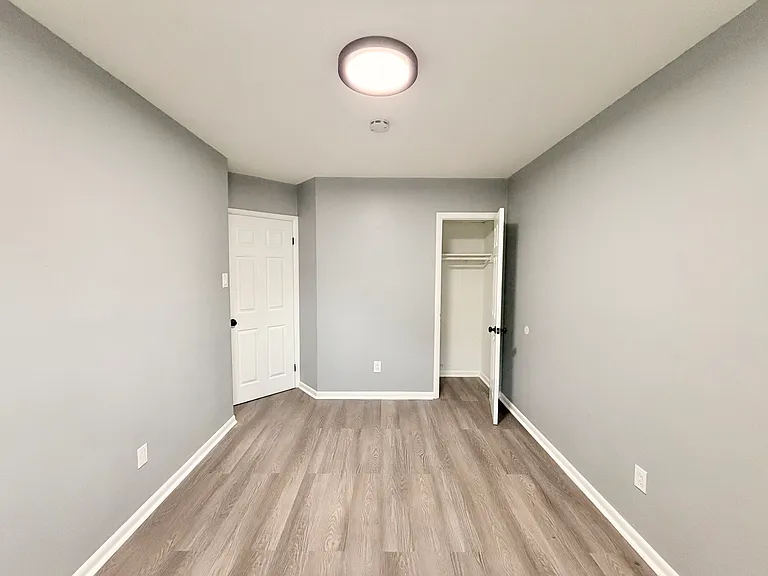 309 Ellis Ct — Photo 13