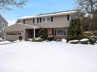 5 McKinley Rd, Marblehead, MA 01945
