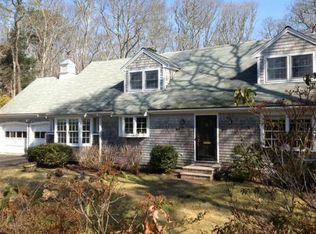 27 Two Ponds Rd, Falmouth, MA 02540